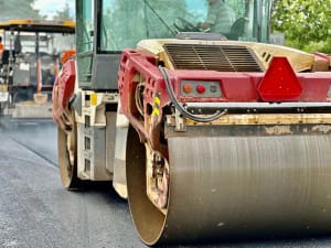 В Санкт-Петербурге ремонтируют Светлановскую площадь